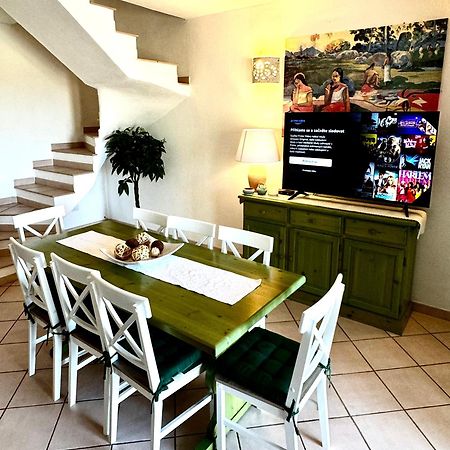 Casa A Pochi Minuti Dalla Spiaggia Di Vignola Vignola Mare ภายนอก รูปภาพ